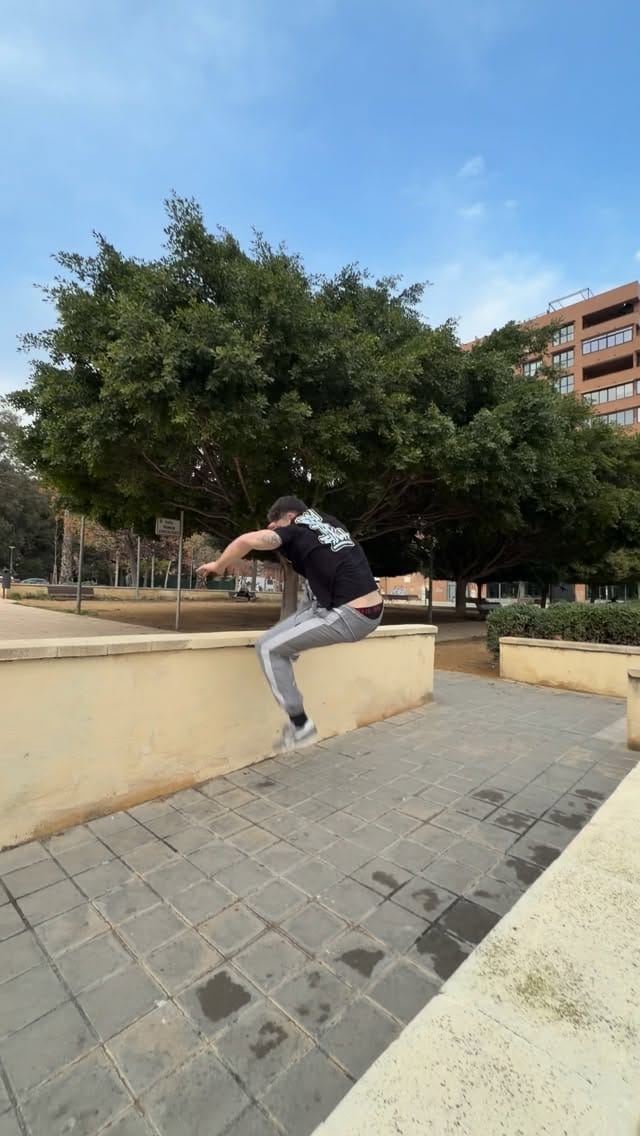 Post 4 by Asier Aranalde on Instagram (video)