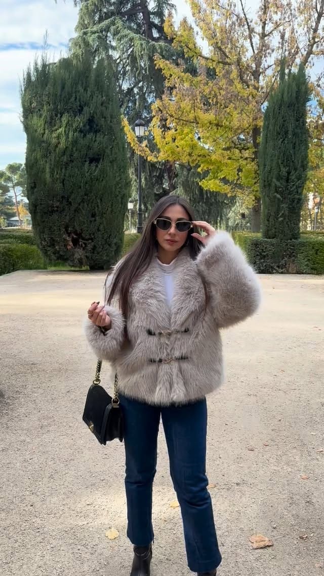 Post 1 by Daniela✨ on Instagram (video)