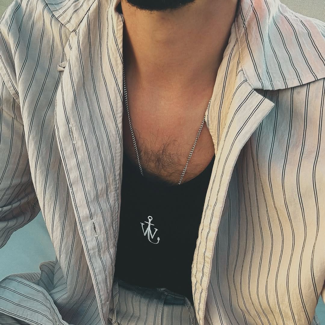 Post 5 by Álvaro Giganto Robles on Instagram (image)
