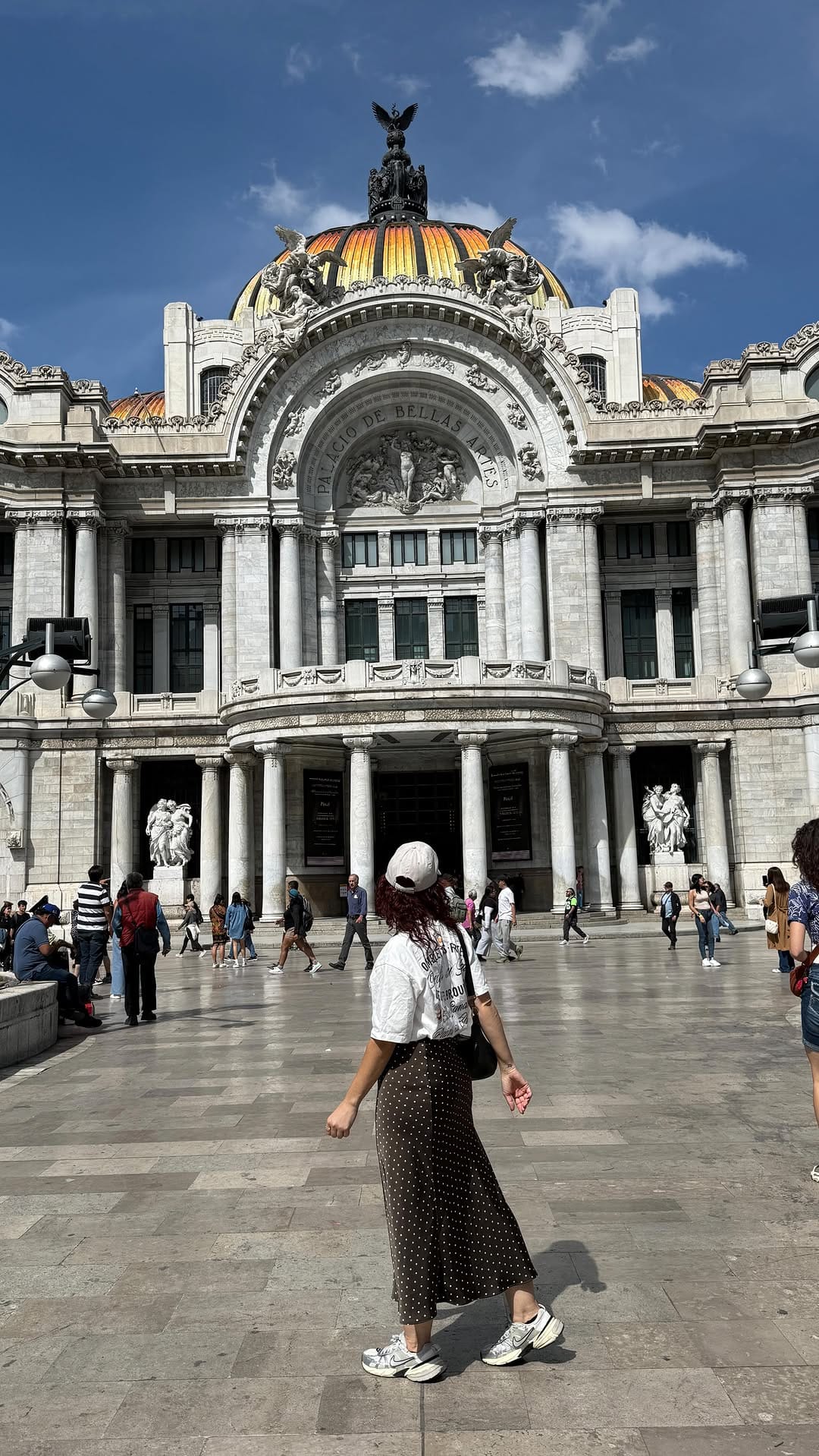 Post 8 by Bea Farto * solo female traveler on Instagram (video)