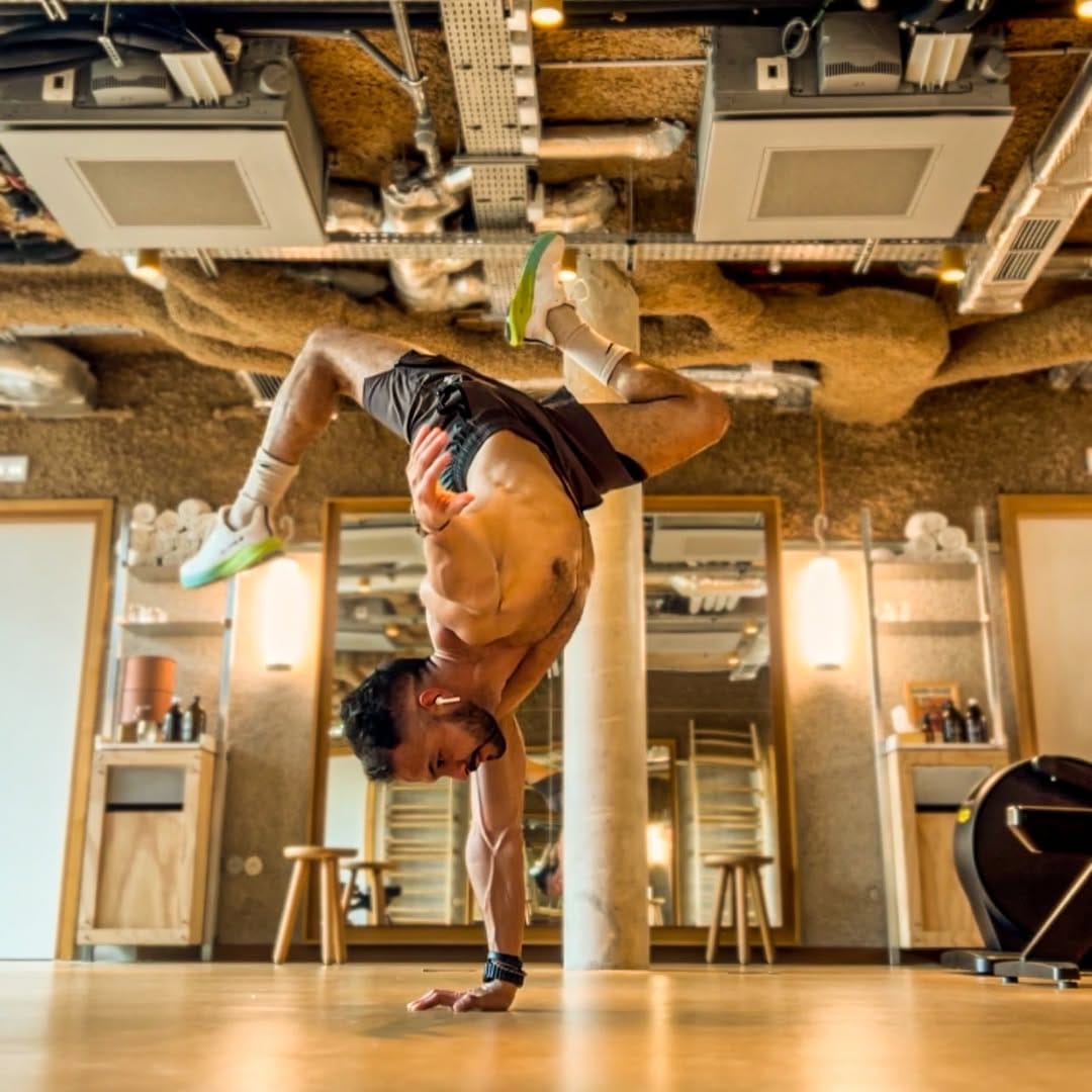 Post 4 by JAP CALISTHENICS 🤸🏻‍♂️ on Instagram (carousel)
