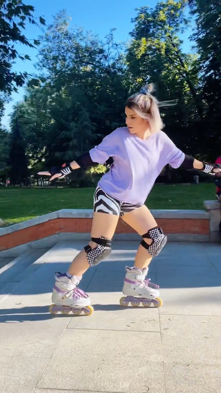 Post 9 by Carolina ✨ on Instagram (video)
