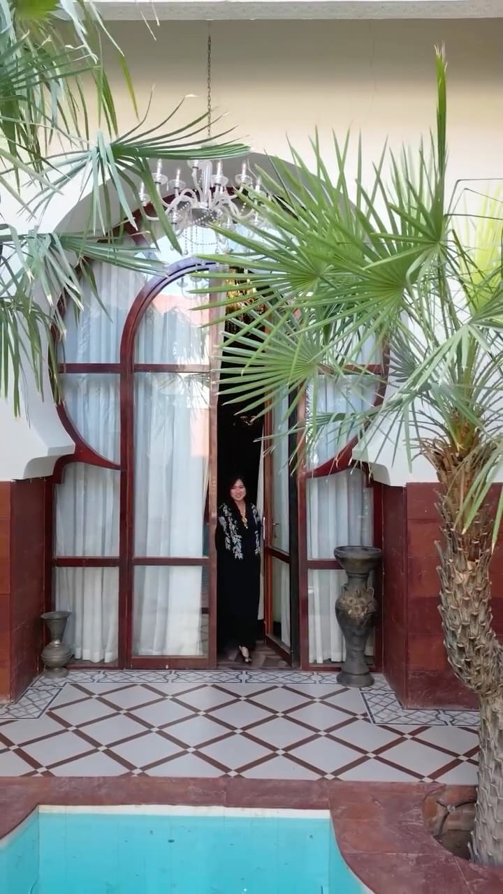 Post 8 by Cheryl Besas on Instagram (video)