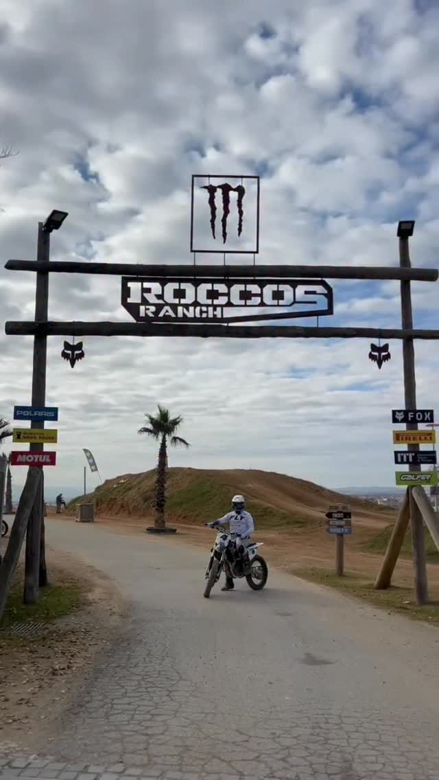 Post 4 by Jonathan Gimenez Alcaraz on Instagram (video)
