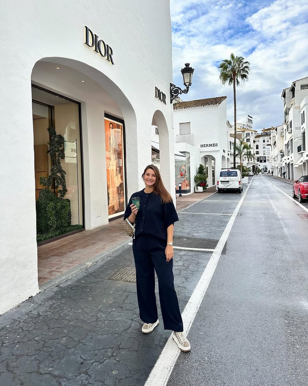 Post 10 by Amanda Den Ridder on Instagram (carousel)