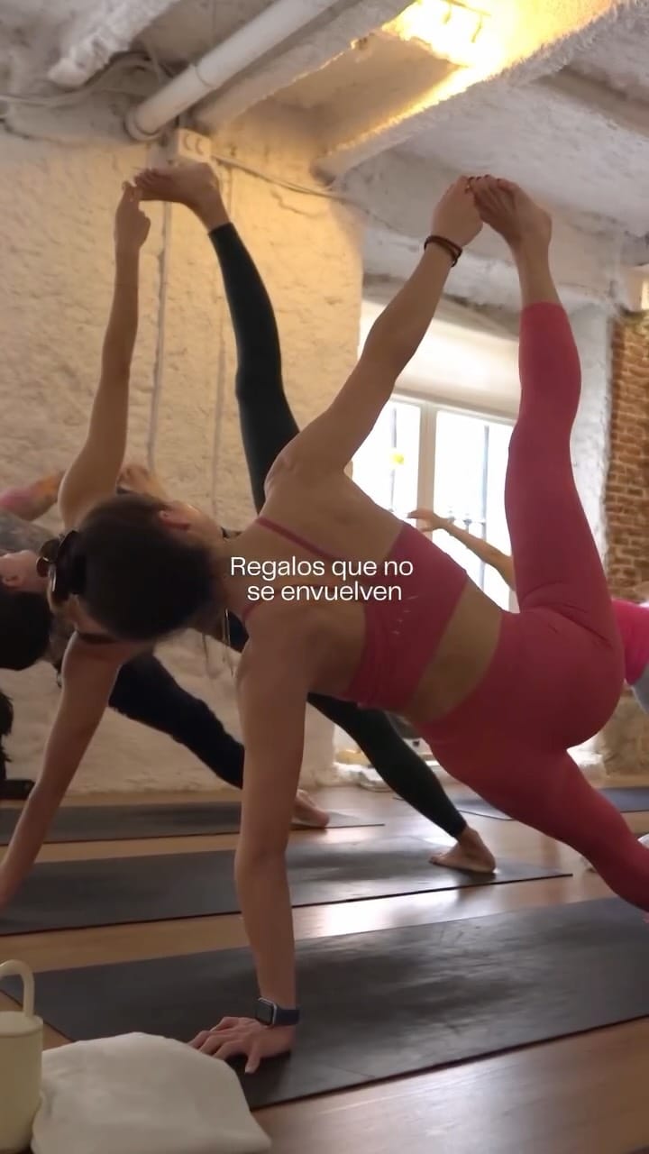 Post 6 by Barquillo Yoga on Instagram (video)