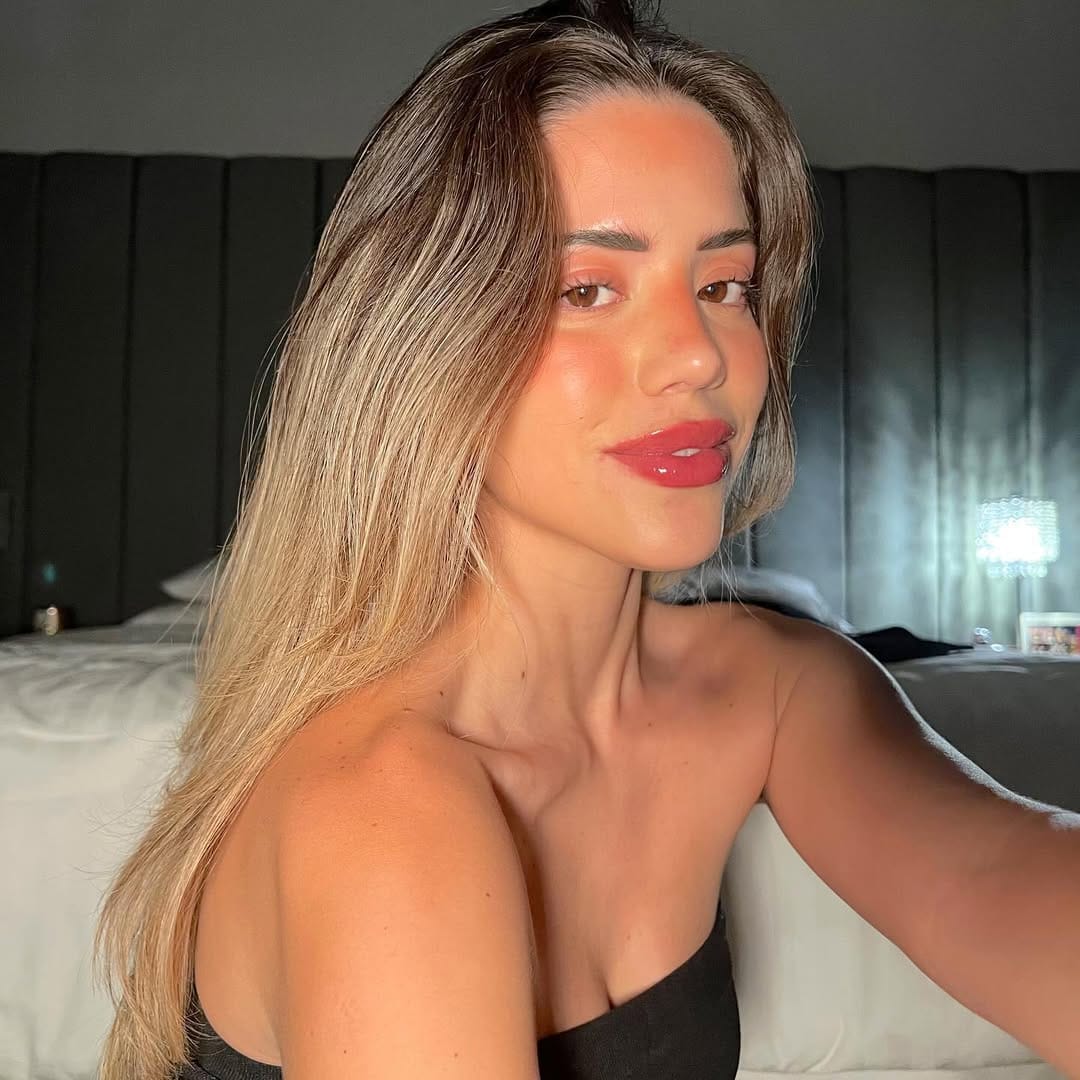 Post 10 by Barbara on Instagram (carousel)