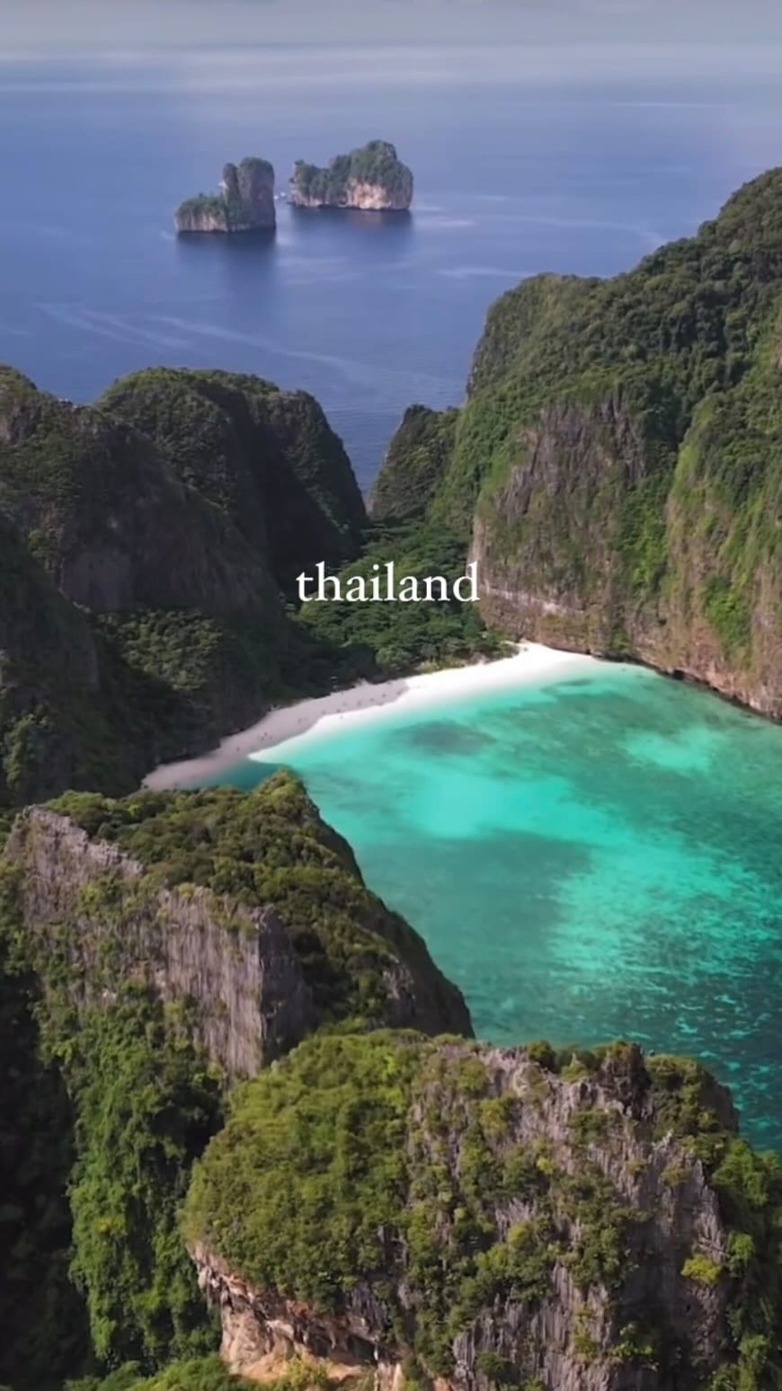 Post 9 by L Y D I A ✨ Travel girl on Instagram (video)
