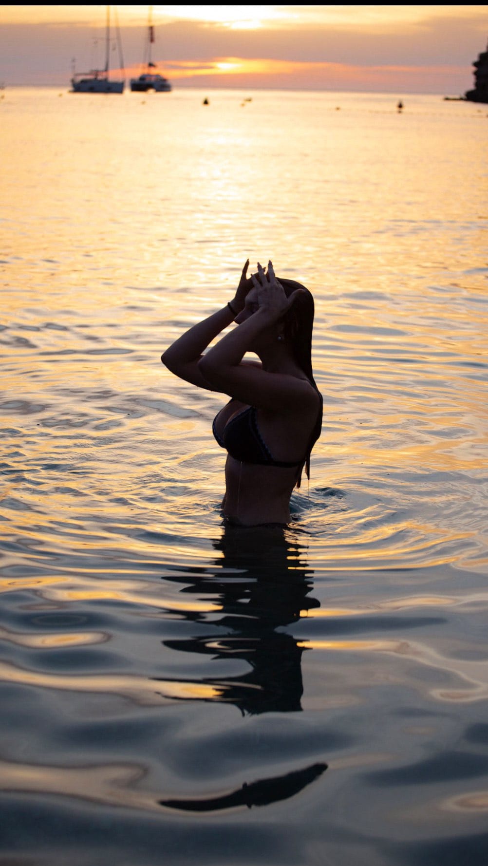 Post 5 by L Y D I A ✨ Travel girl on Instagram (video)