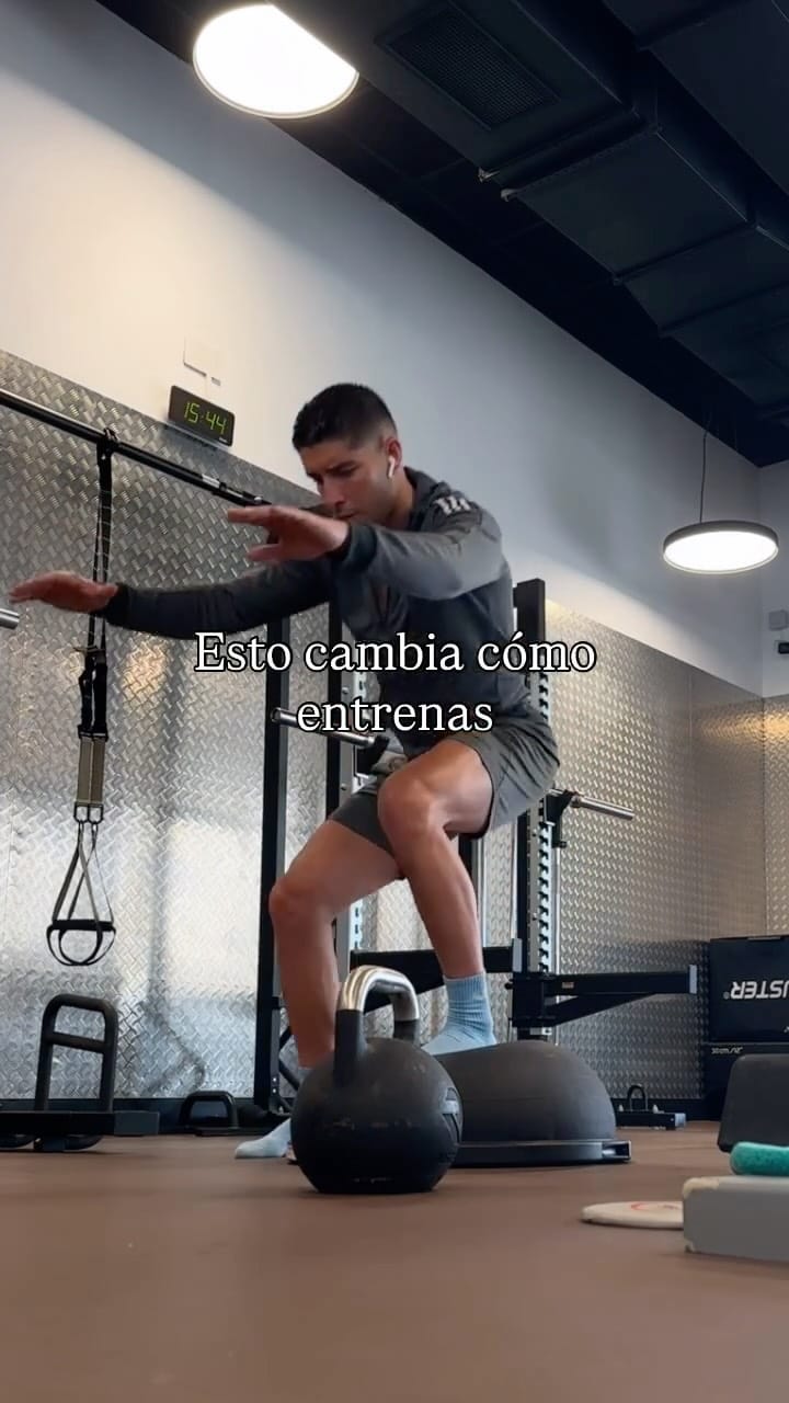 Post 3 by Alex Ghita on Instagram (video)