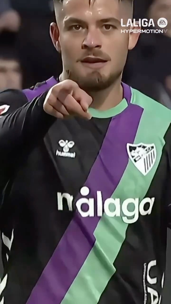 Post 4 by Dani Lorenzo on Instagram (video)