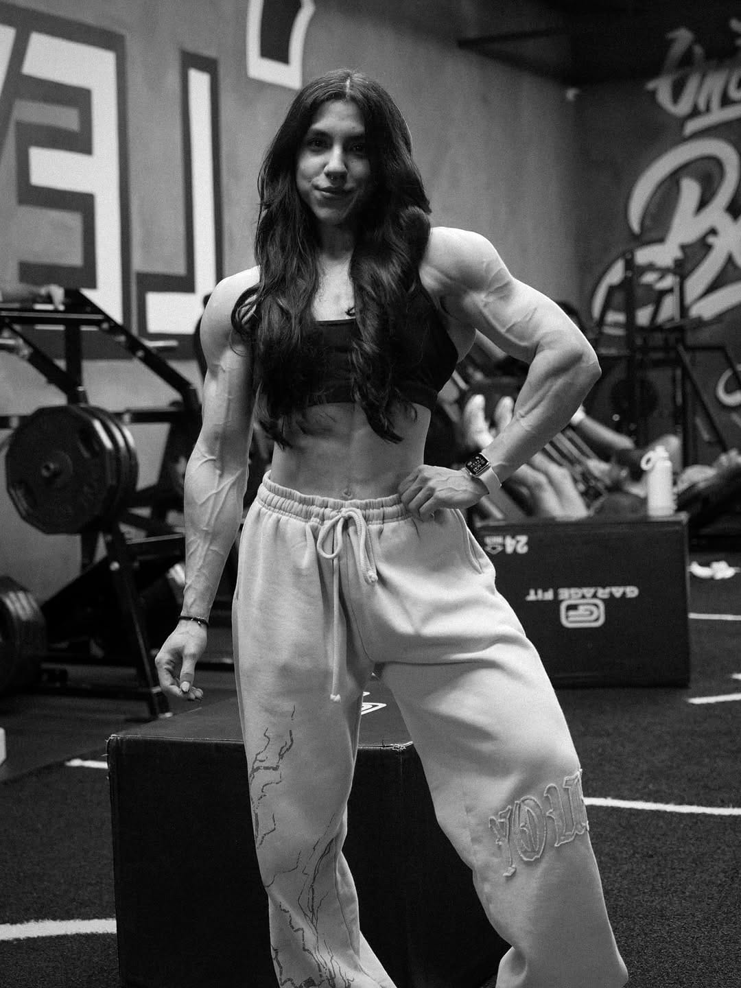 Post 2 by Danny Marquez #1 transformación mujer on Instagram (carousel)