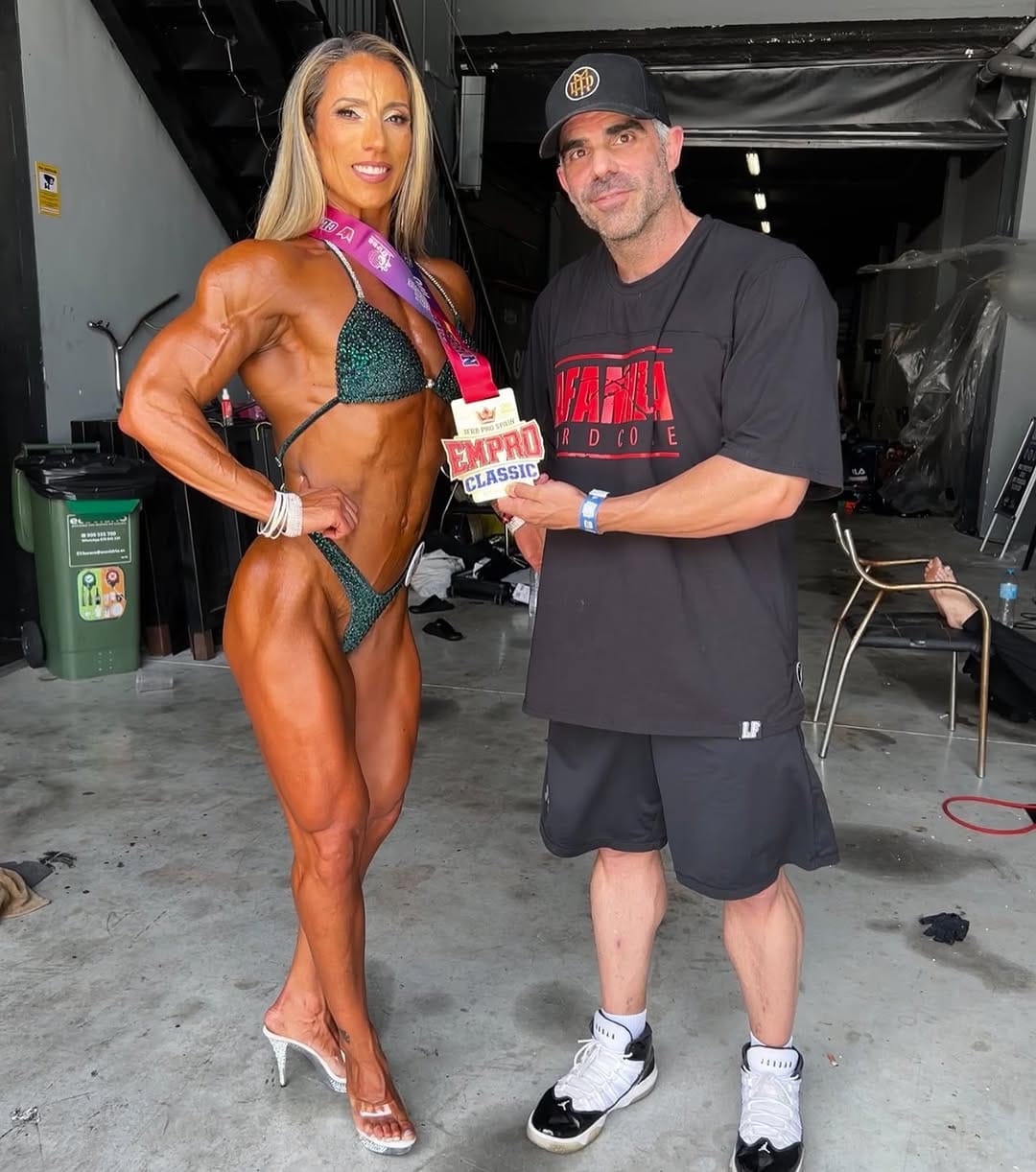 Post 6 by Danny Marquez #1 transformación mujer on Instagram (carousel)
