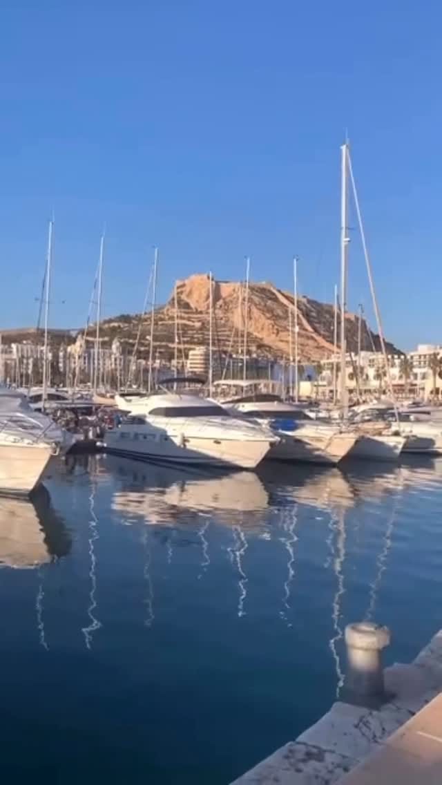 Post 2 by Doris Doris on Instagram (video)