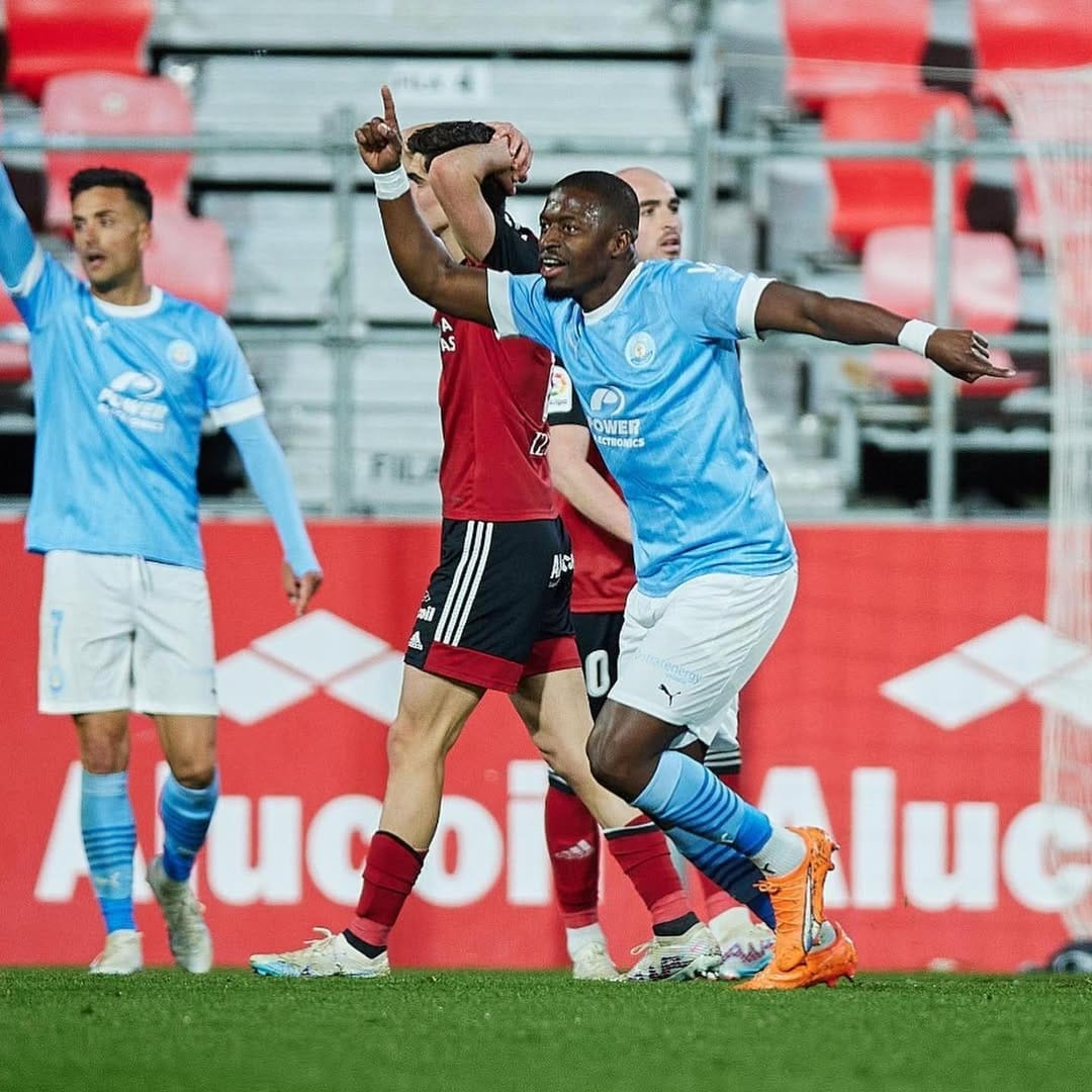 Post 8 by Pape Kouly Diop on Instagram (carousel)