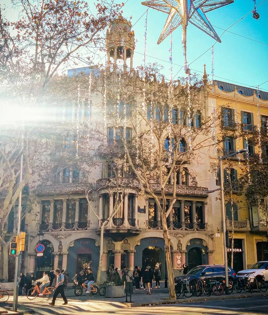 Post 2 by Barcelona | Travel community on Instagram (carousel)
