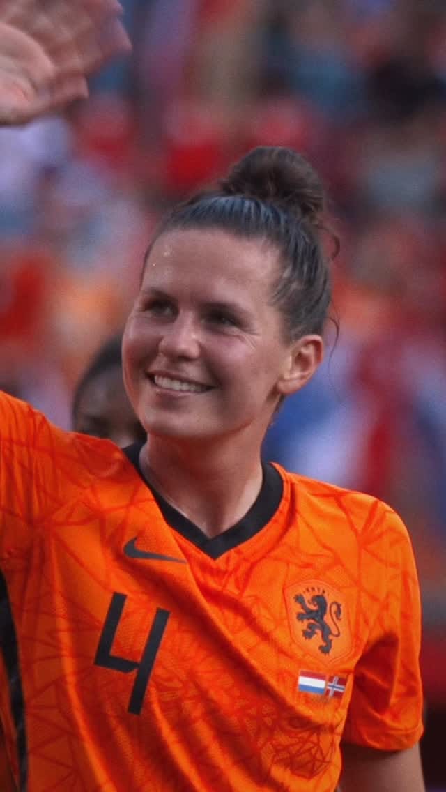 Post 8 by Merel Van Dongen on Instagram (video)