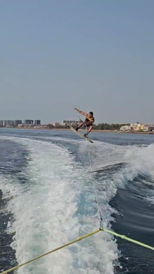 Post 7 by Jose Ramón Luna on Instagram (video)