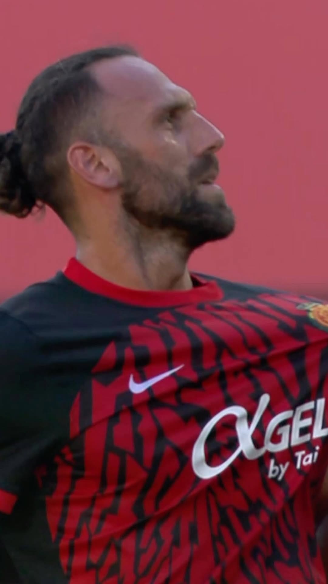 Post 10 by Vedat Muriqi on Instagram (video)