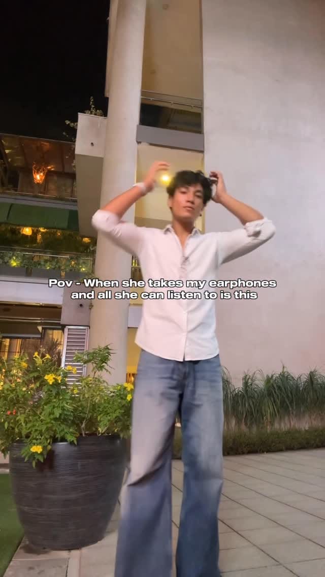 Post 6 by Aryan Choudhary on Instagram (video)