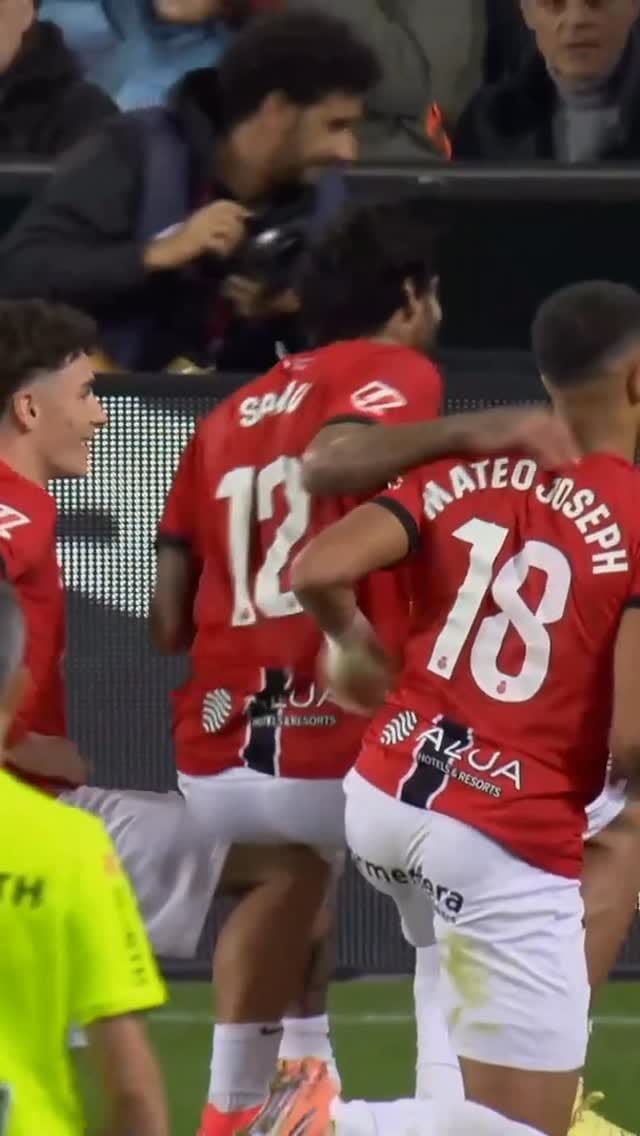 Post 6 by Samuel Costa on Instagram (video)