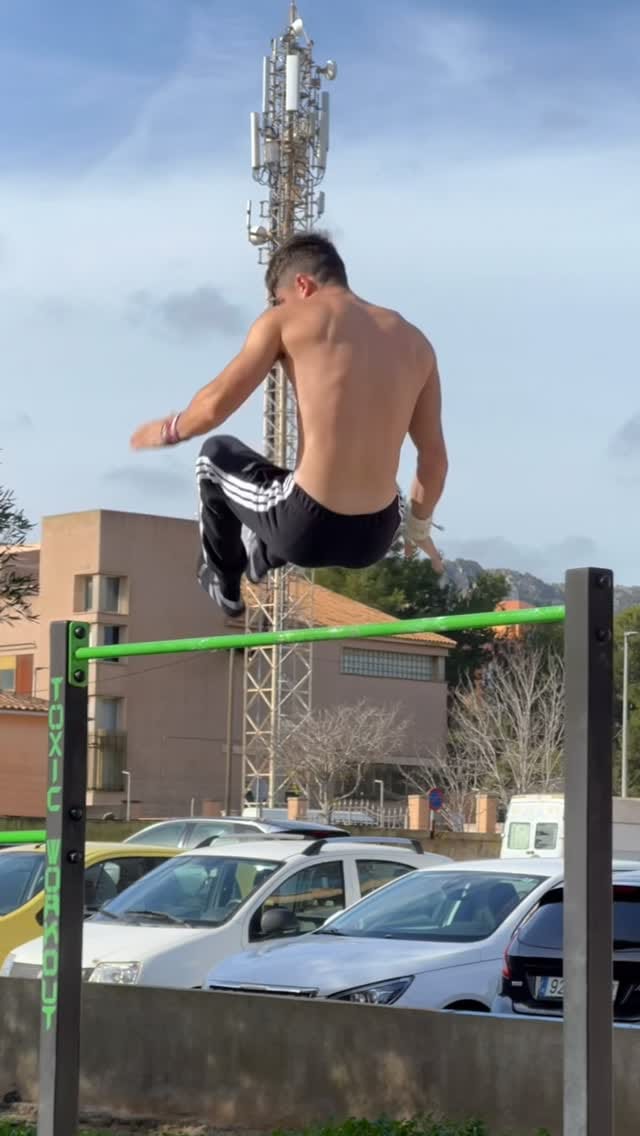 Post 2 by MARC CUEVAS 🇪🇸 on Instagram (video)