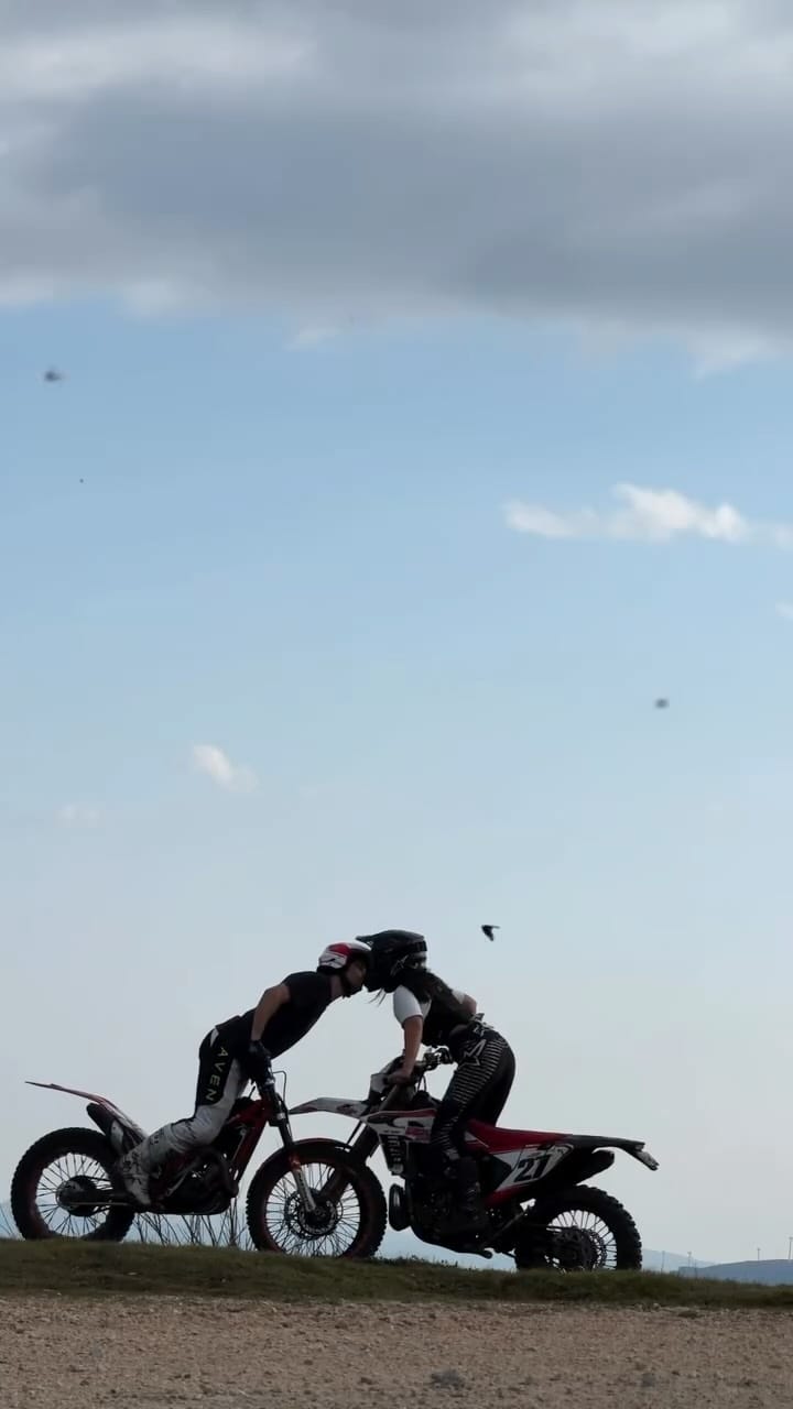 Post 2 by Yago Martínez on Instagram (video)