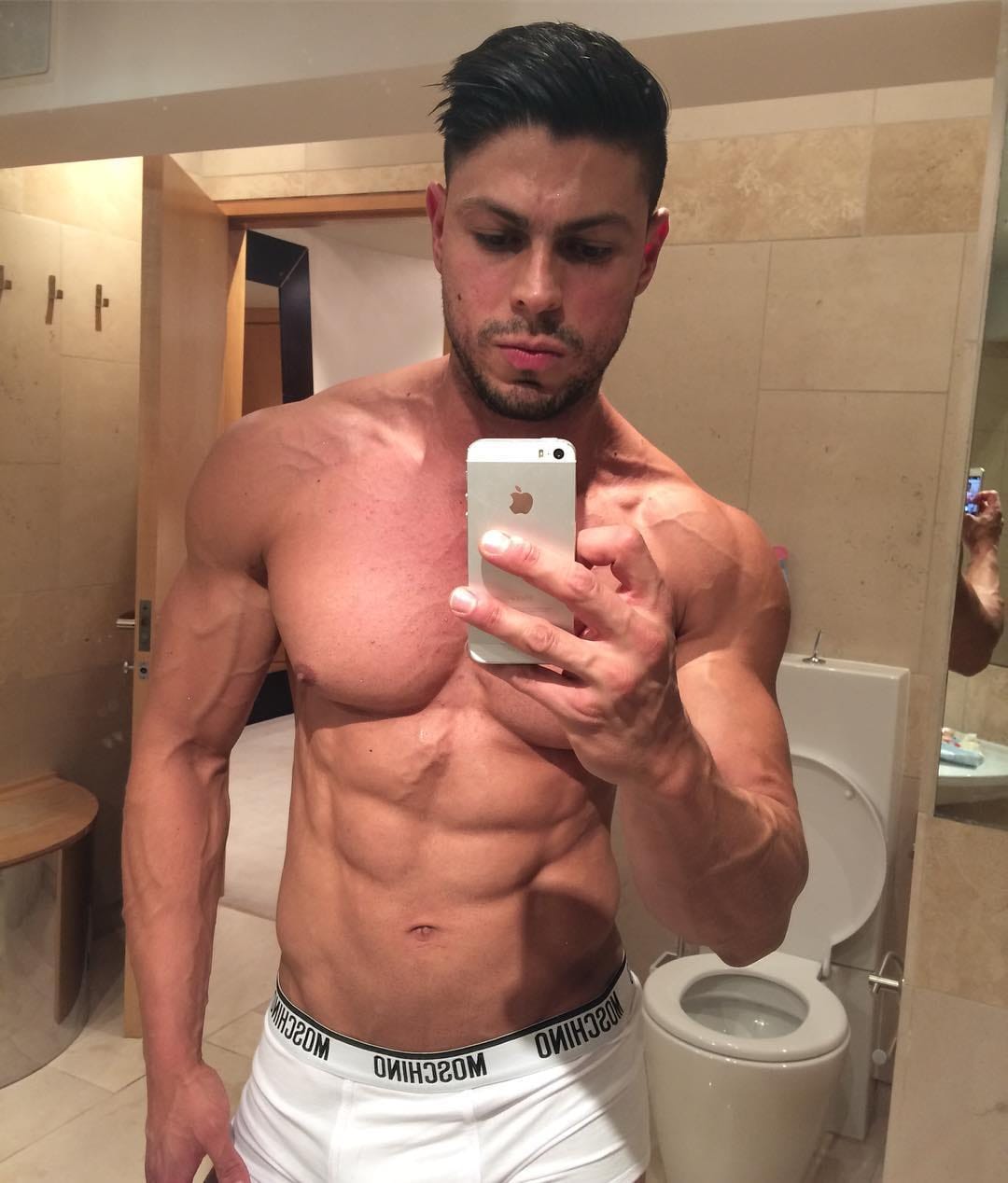 Post 5 by JESSE OVIEDO on Instagram (image)