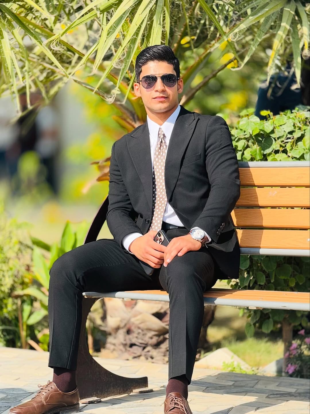 Post 7 by HUSSEIN ALI | حسين علي on Instagram (carousel)