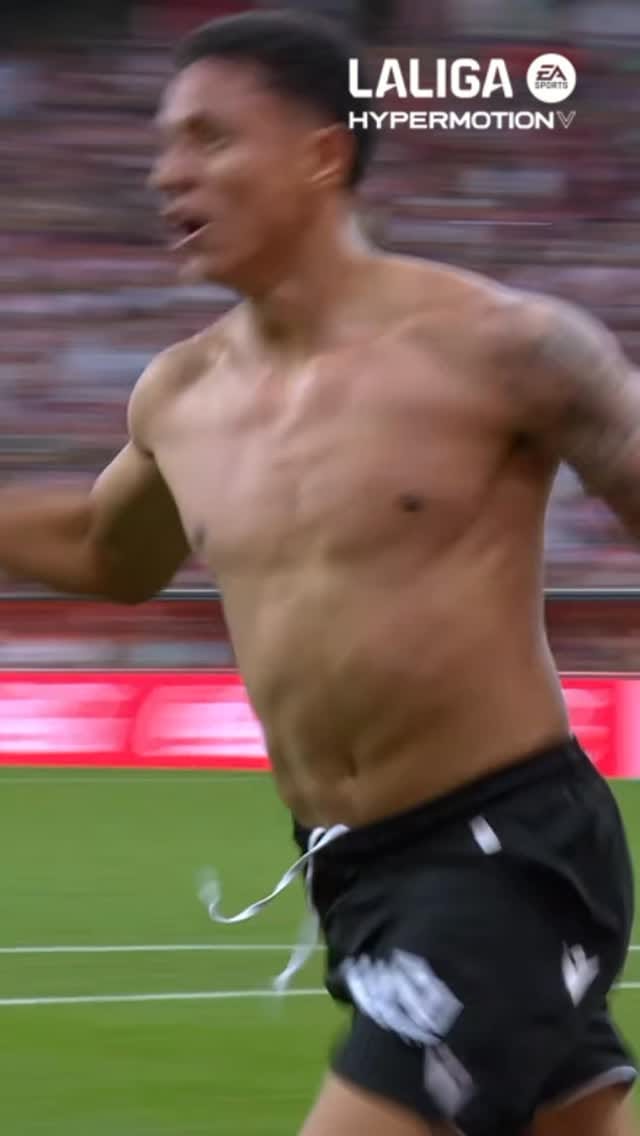 Post 6 by Mateo Mejia ⚡️ on Instagram (video)