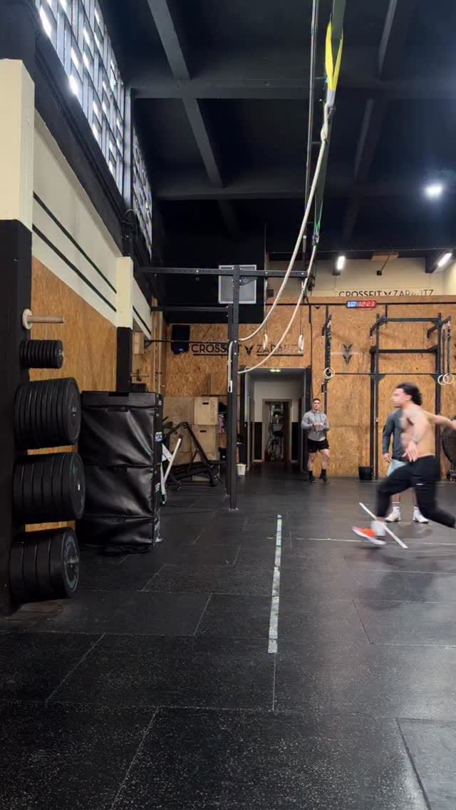 Post 6 by Aniol "Nuru Dabai" Ekai Bujalance on Instagram (video)