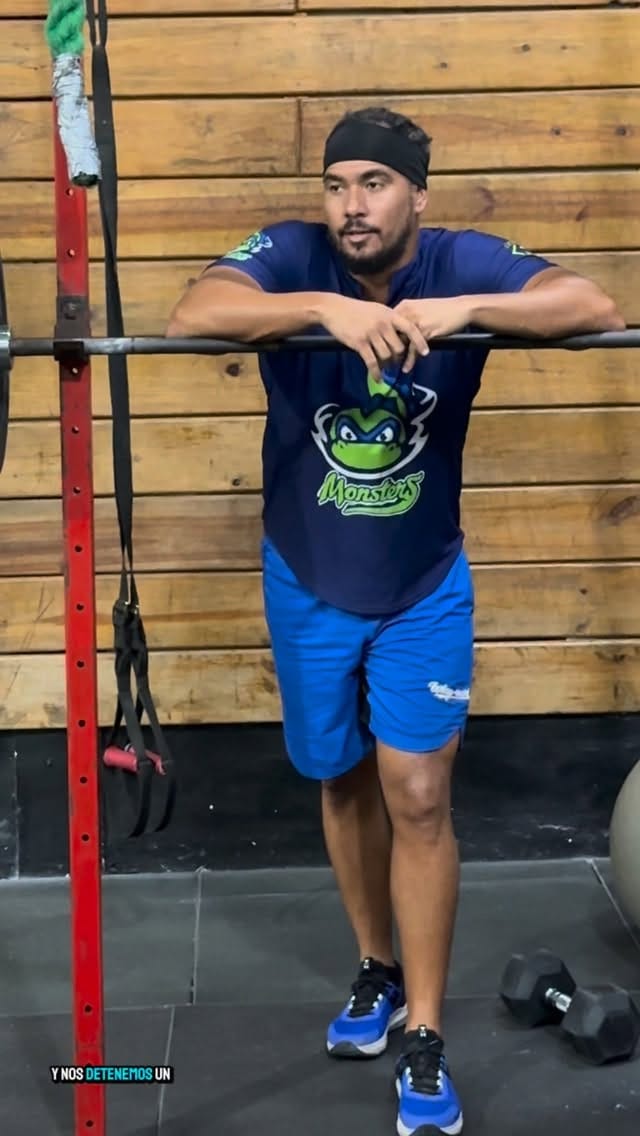 Post 5 by Wleymart Training Box on Instagram (video)