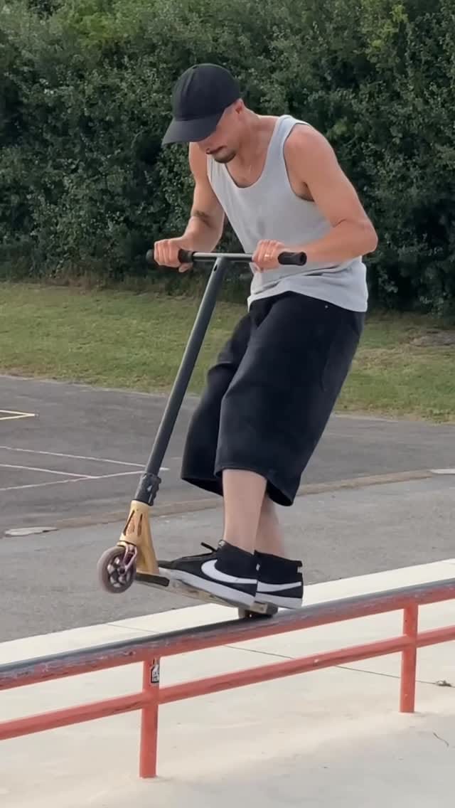Post 4 by IVAN JIMENEZ on Instagram (video)