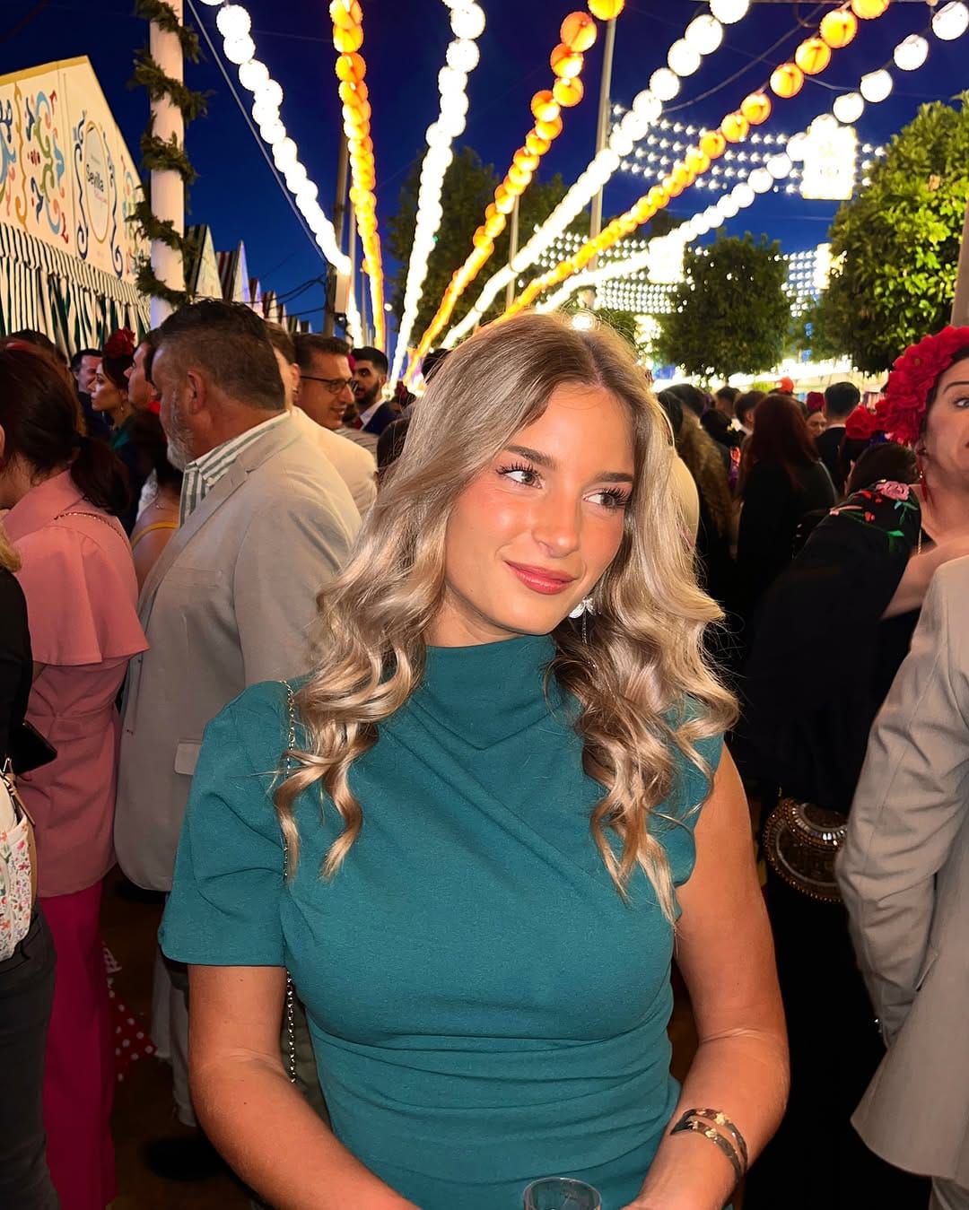 Post 7 by Sara Aguirre on Instagram (carousel)