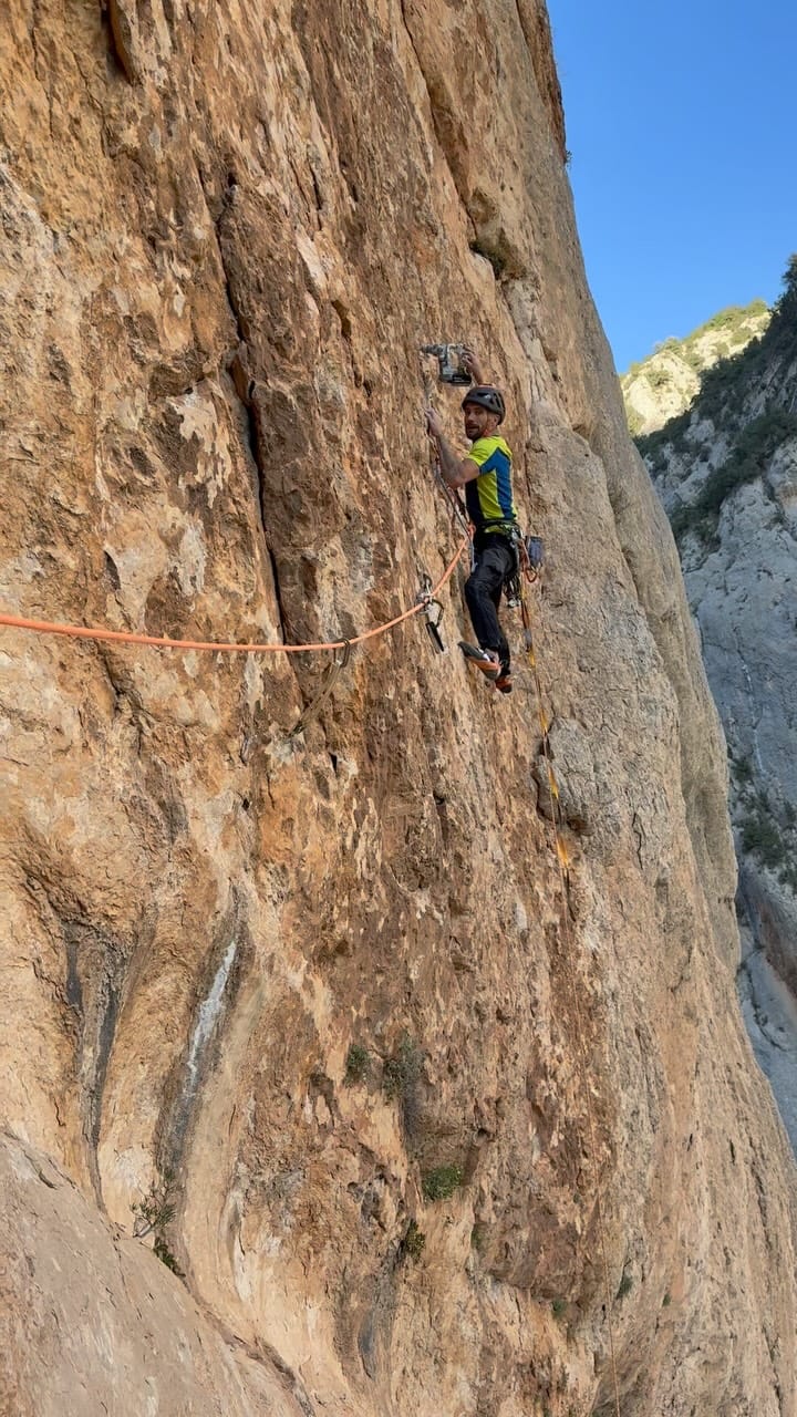 Post 10 by Edu Marín on Instagram (video)