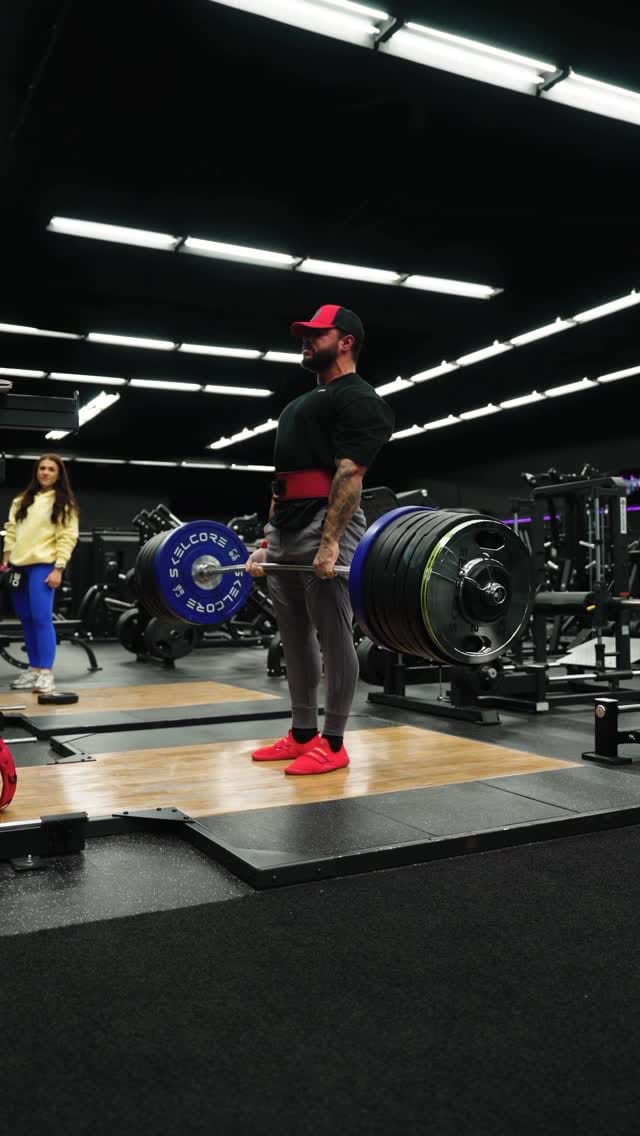 Post 8 by Stoik Gym on Instagram (video)