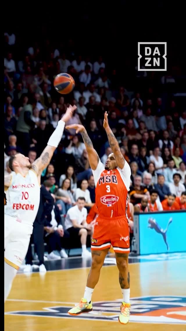 Post 6 by Travante’ Williams on Instagram (video)