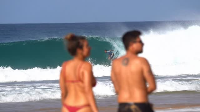 Post 6 by Filipe Toledo on Instagram (video)