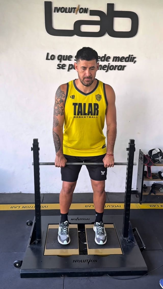 Post 4 by Enzo Ruiz on Instagram (video)