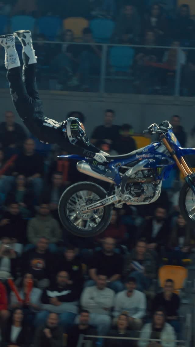 Post 1 by Andreu Lacondeguy on Instagram (video)