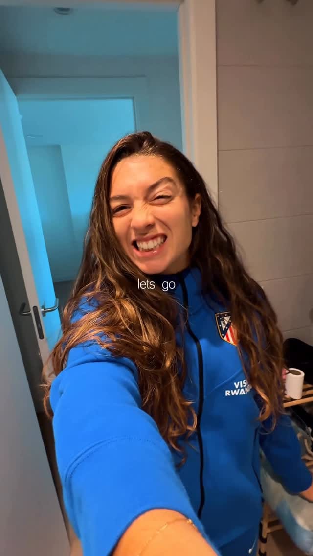 Post 2 by 𝐒𝐈𝐋𝐕𝐈𝐀  𝐋𝐋𝐎𝐑𝐈𝐒 on Instagram (video)