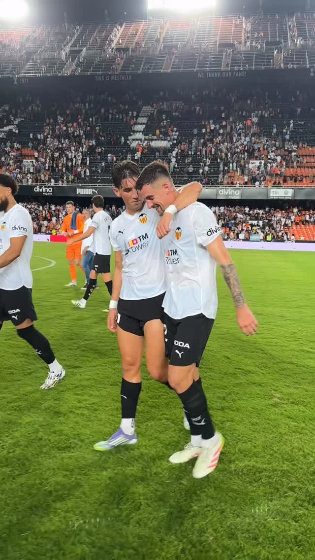Post 6 by Santamaría Baptiste on Instagram (video)