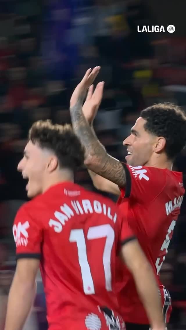 Post 4 by Omar Mascarell on Instagram (video)