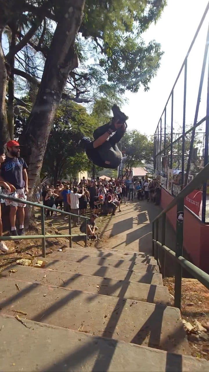 Post 9 by Juninho Morais on Instagram (video)