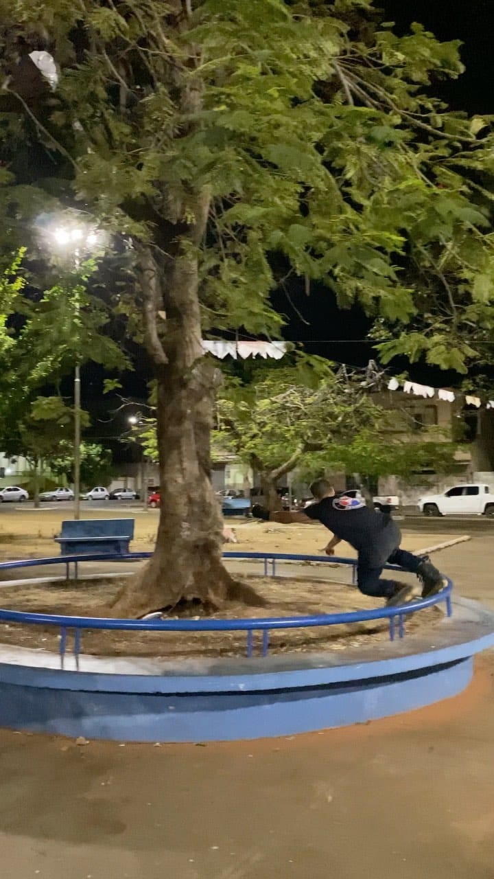 Post 10 by Juninho Morais on Instagram (video)