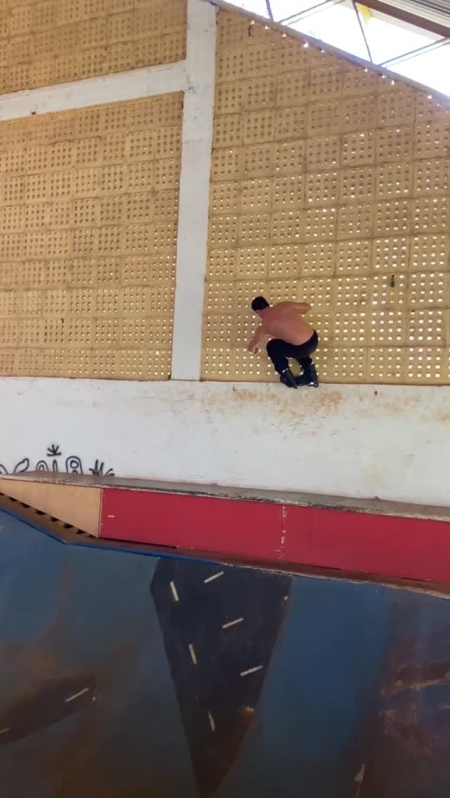 Post 8 by Juninho Morais on Instagram (video)