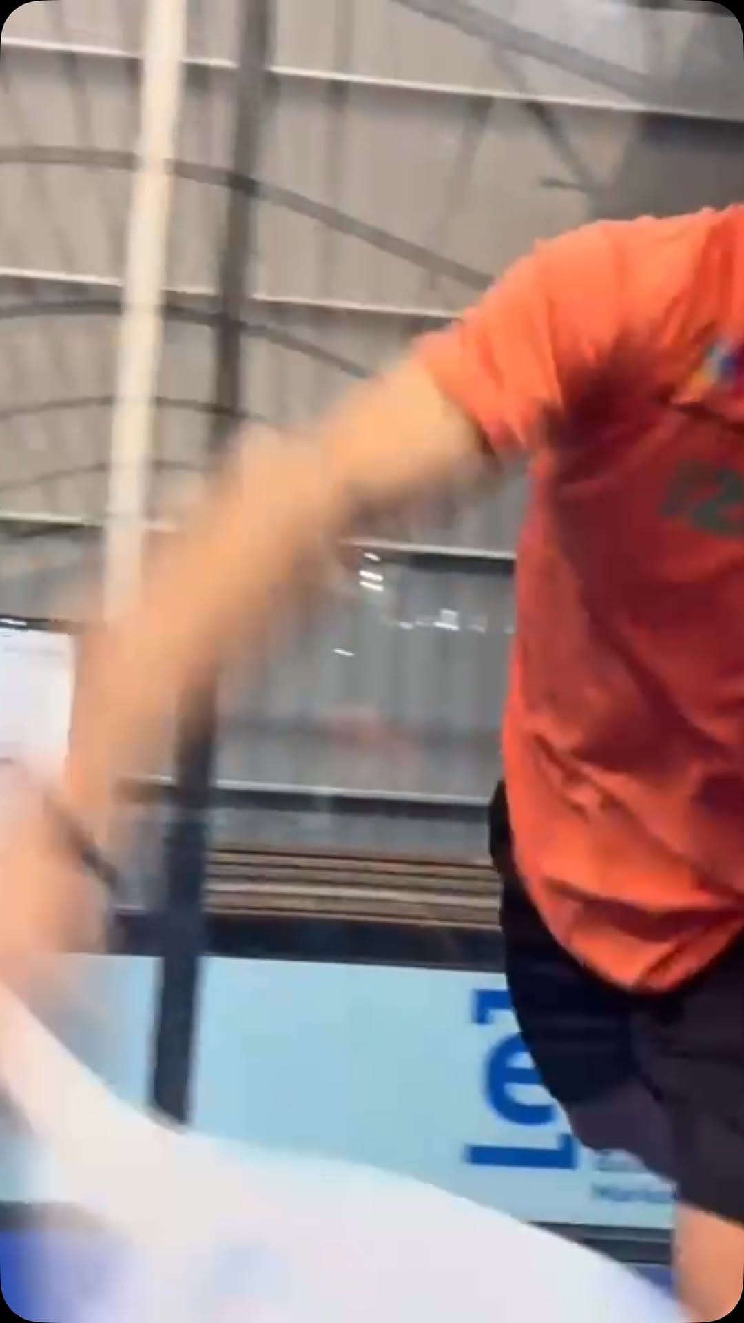 Post 3 by Gemelas Atomikas on Instagram (video)