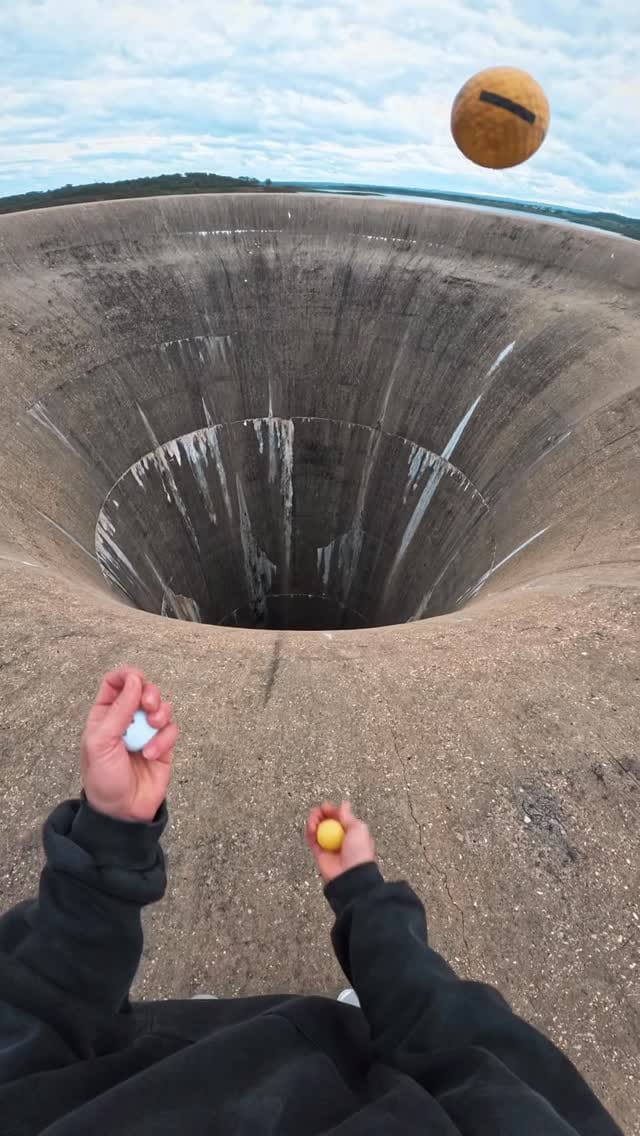 Post 2 by Shifer on Instagram (video)