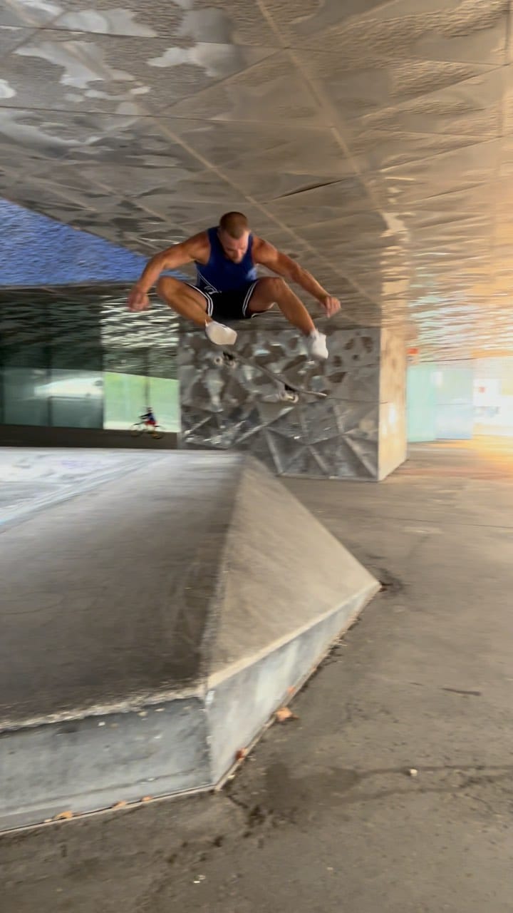 Post 9 by Tomáš Stejskal on Instagram (video)
