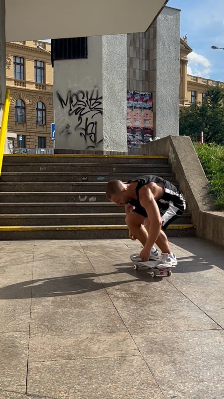 Post 6 by Tomáš Stejskal on Instagram (video)
